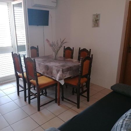 Raslina Apartment Dalmatien מראה חיצוני תמונה