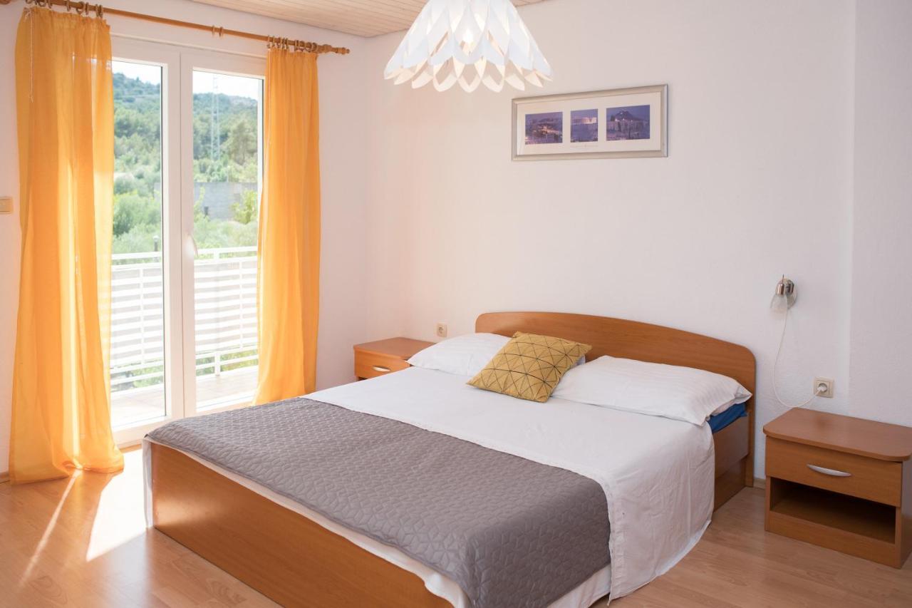 Raslina Apartment Dalmatien מראה חיצוני תמונה