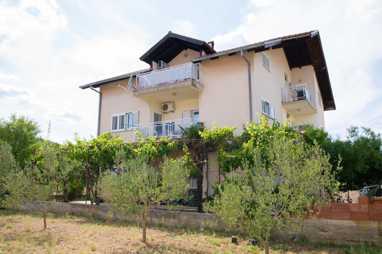Raslina Apartment Dalmatien מראה חיצוני תמונה