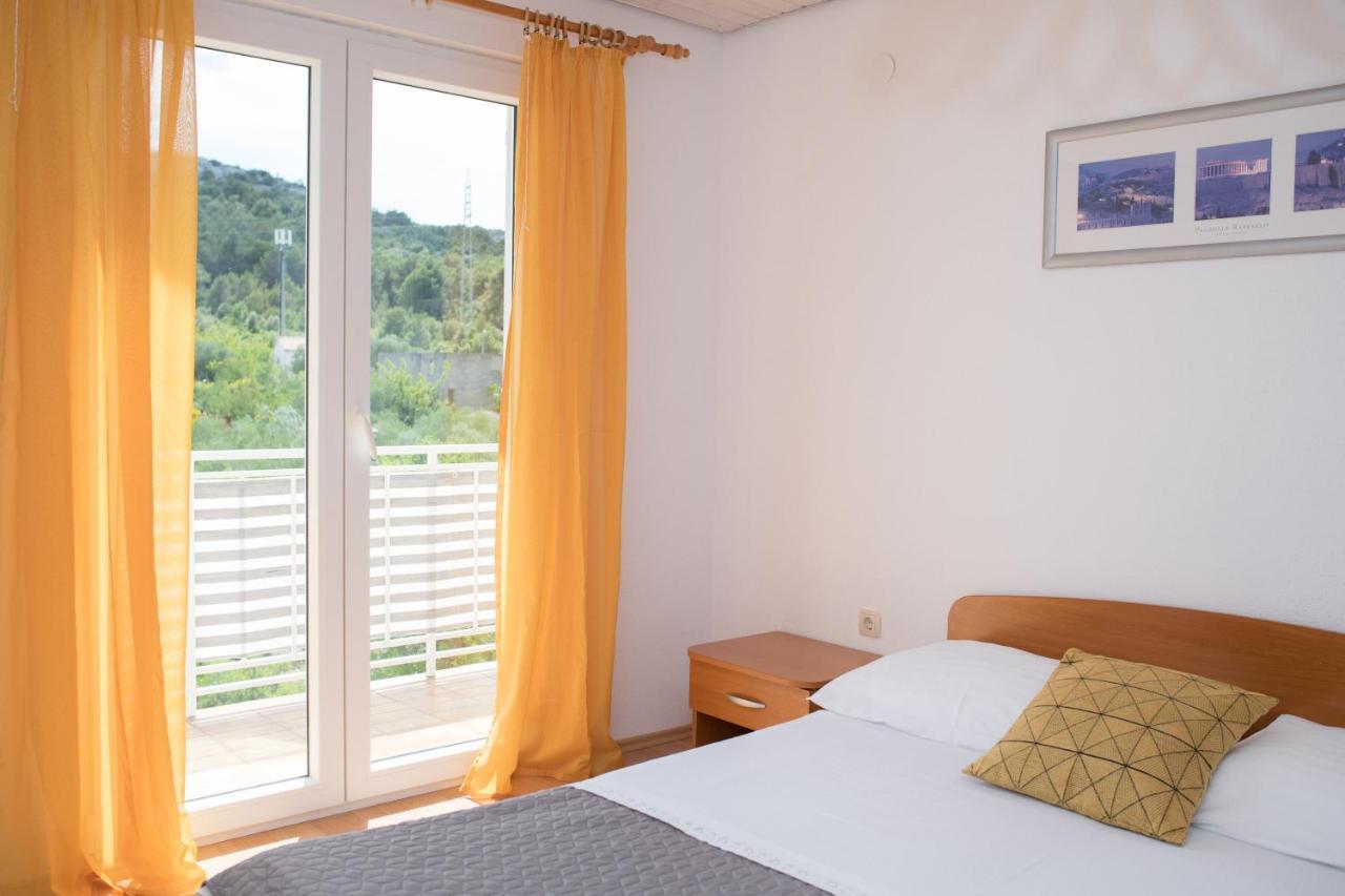 Raslina Apartment Dalmatien מראה חיצוני תמונה