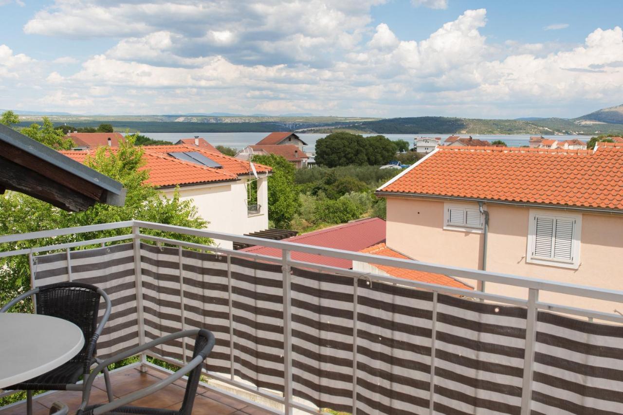 Raslina Apartment Dalmatien מראה חיצוני תמונה