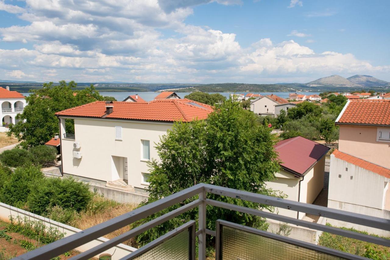 Raslina Apartment Dalmatien מראה חיצוני תמונה