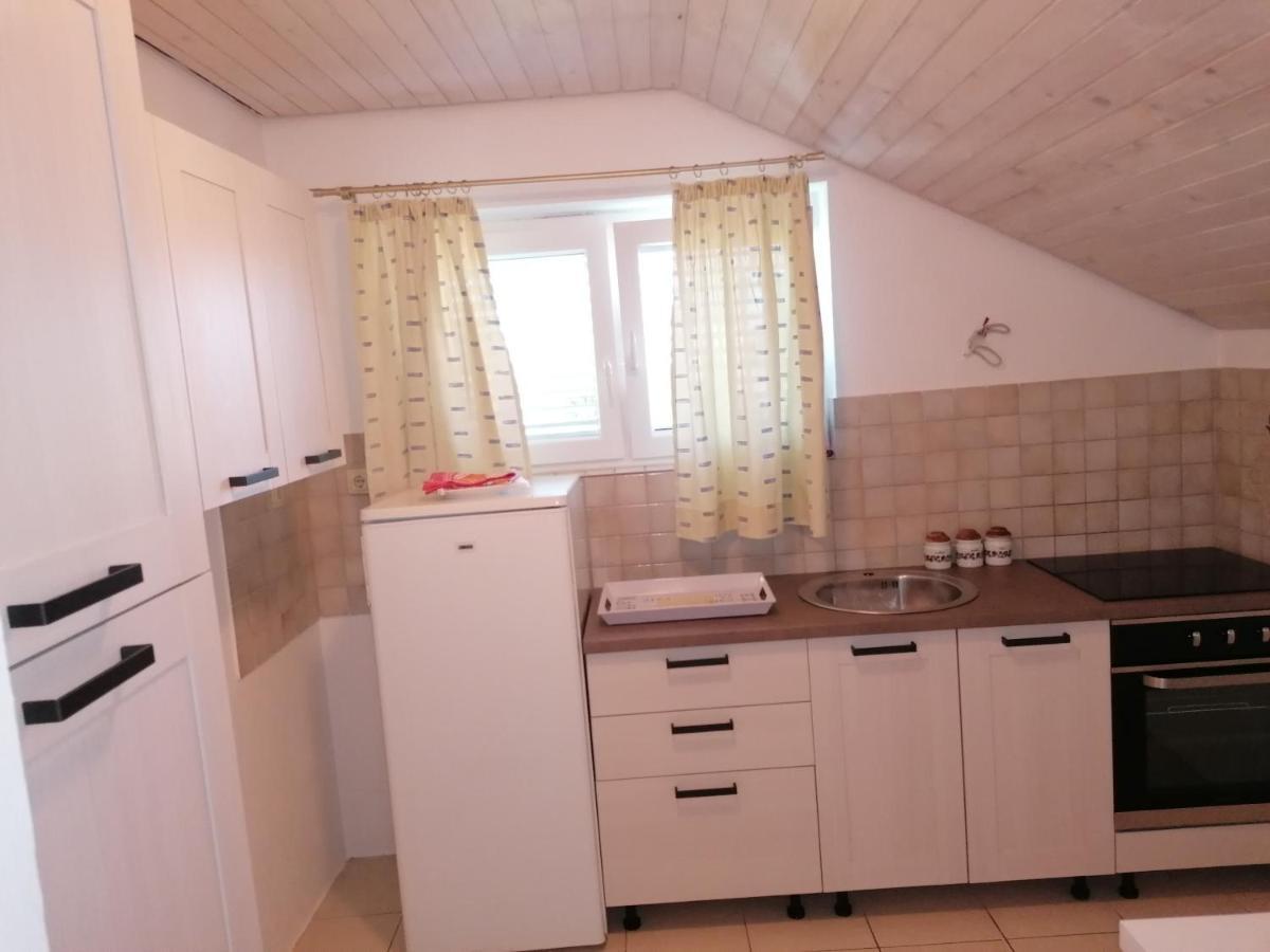 Raslina Apartment Dalmatien מראה חיצוני תמונה